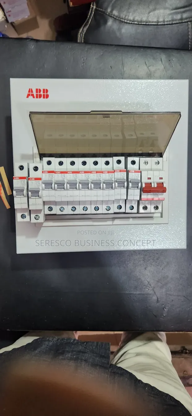 ABB Distribution Board 125A 12 Way - 1