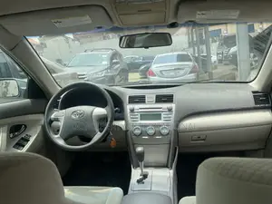 2009 Toyota Camry LE Green