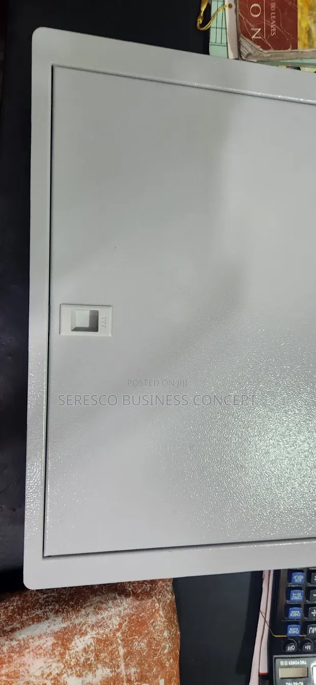 ABB Distribution Board 125A 12 Way 3 Phase - 1