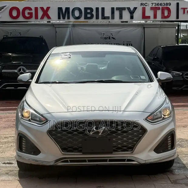 Hyundai Sonata 2020 Silver - 1