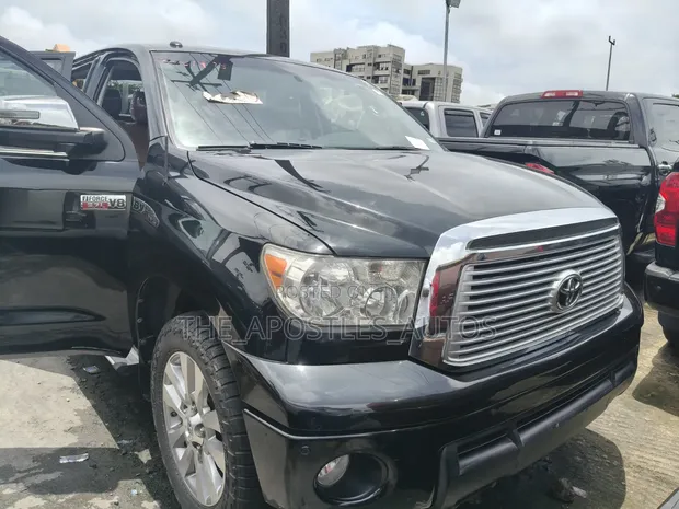 2012 Toyota Tundra Regular Cab 4x4 Pickup - 1