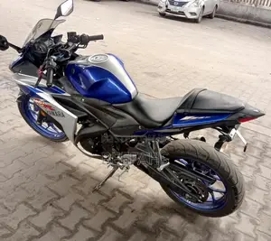 Yamaha R3 2018 Blue