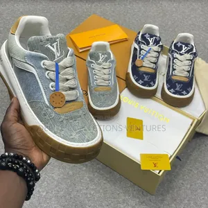 High Quality Louis Vuitton Sneakers - Brand New