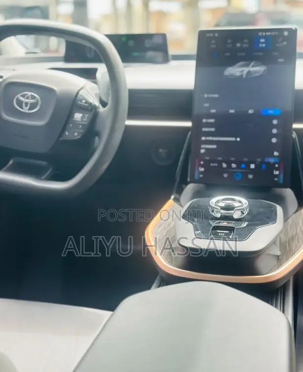 New Toyota bZ3 Electric Sedan 2025 Gray - 1