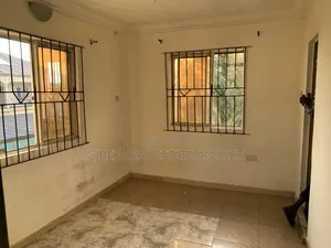 Mini Flat don haya a Abijo, Palmsbay, Ajah