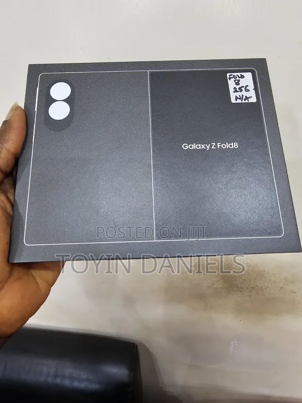 New Samsung Galaxy Z Fold8 256GB Purple - 1