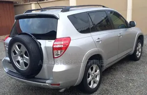 2009 Toyota RAV4 Limited V6 4x4 Silver