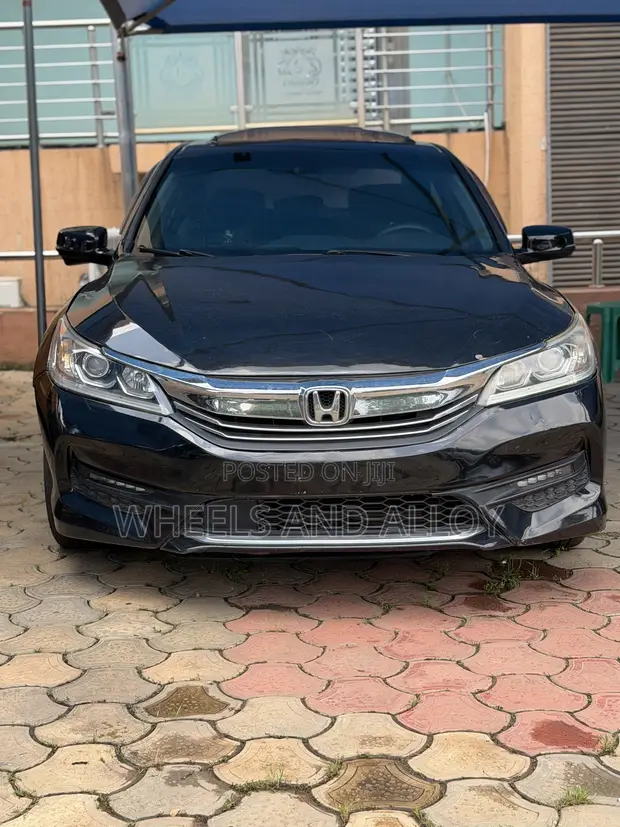 Honda Accord 2016 Black - 1
