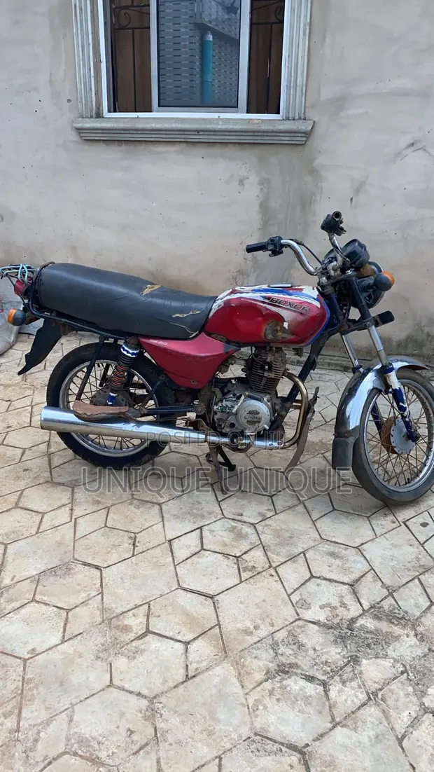 Bajaj Boxer 2010 Red - 1