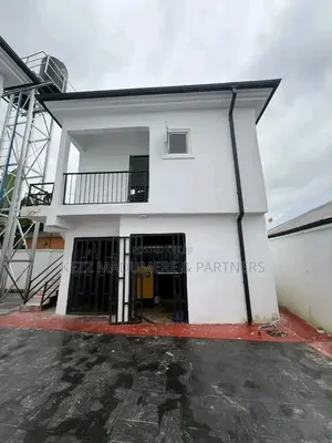 6-Bedroom Duplex for Sale a Iwofe Ada George, Port Harcourt