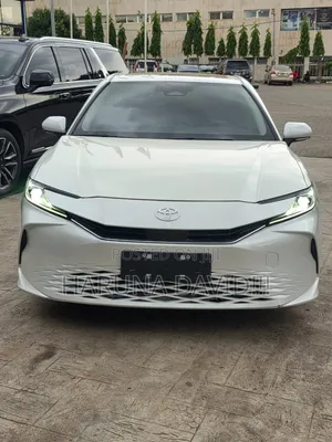 2025 Toyota Camry SE (Belgium Toks)