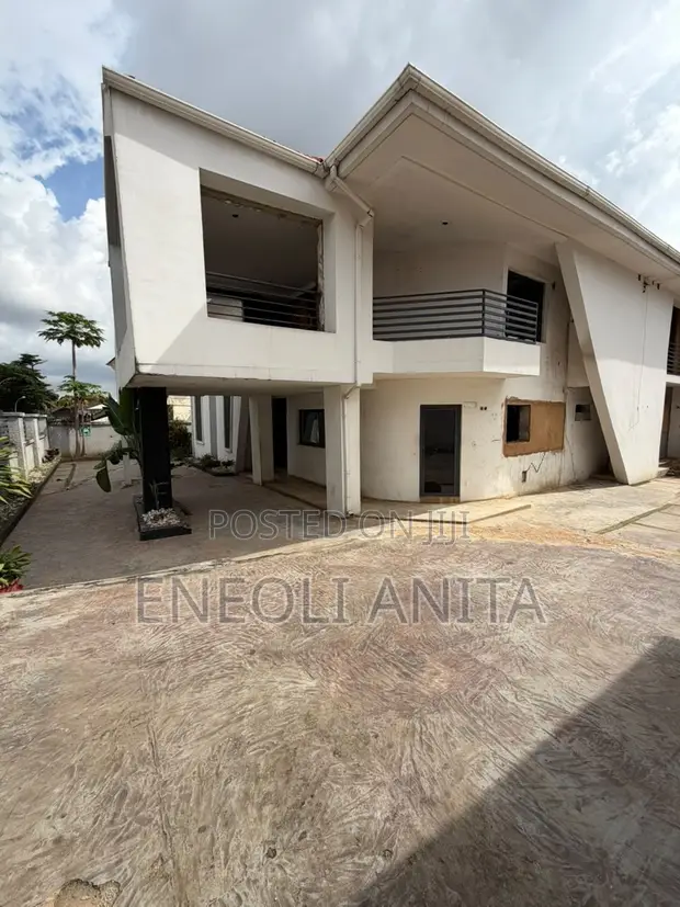 5-Bedroom Duplex with BQ for Rent in Wuse 2 - 1