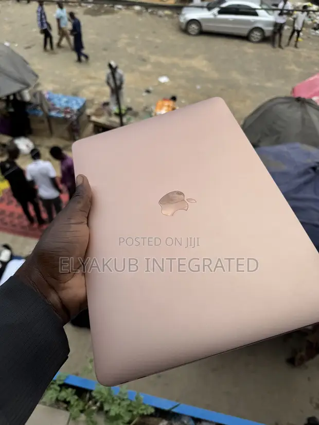Apple MacBook Pro 2020 M1 8GB RAM 512GB SSD - 1