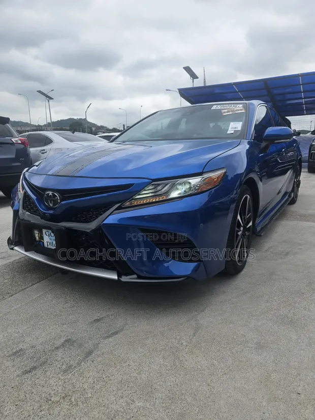 Toyota Camry XSE 2018 Blue - 1