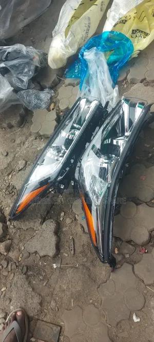 Brand New Toyota Highlander Headlights 2018