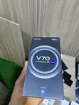New Vivo V70 512GB Black - 1