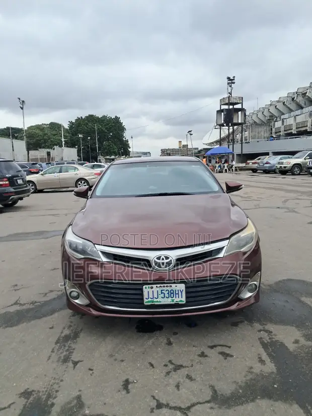 2014 Toyota Avalon XLE Premium Sedan - Nigerian Used - 1