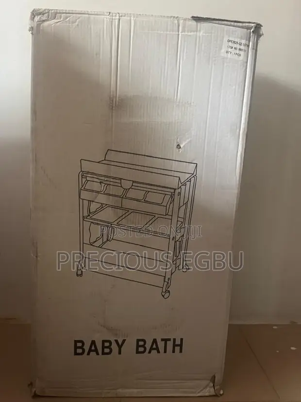 Baby Bath and Changing Station - Brand New - 1
