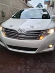 Toyota Venza LE 2010 White - 4