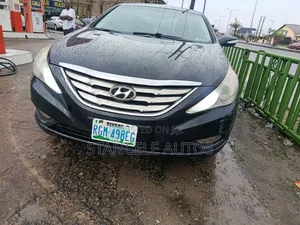 2011 Hyundai Sonata Limited 2.0T Sedan - Black