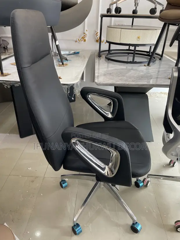 Executive Office Chair - Black - 1