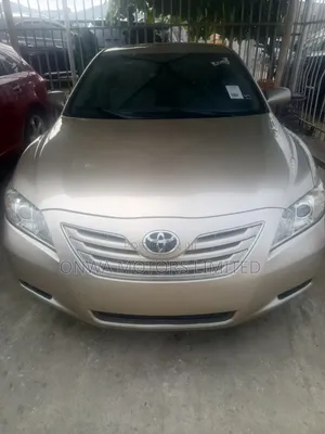 2008 Toyota Camry XLE V6 Gold