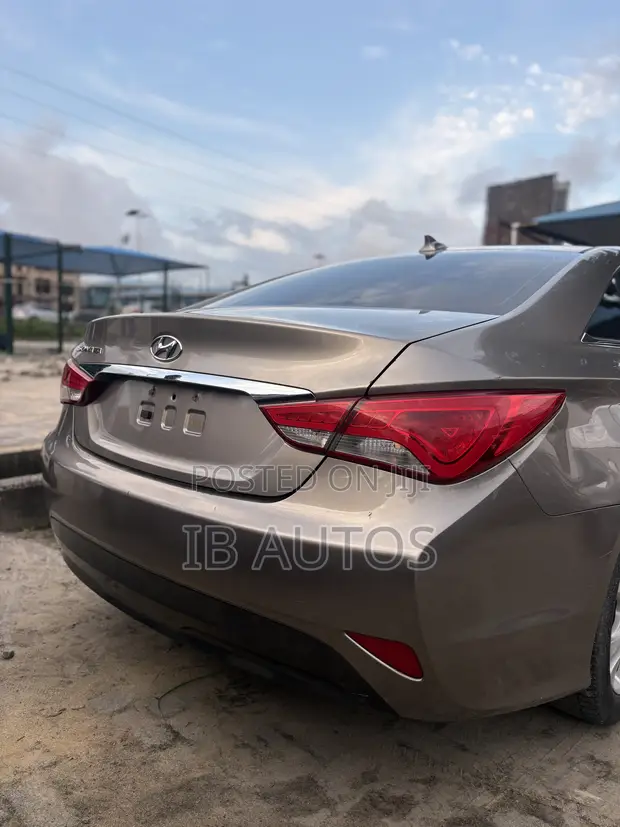 Hyundai Sonata GLS Sedan 2013 - 1