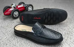 Clarks Scaled Leather Slip-on Loafer Mules - Black