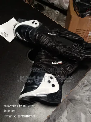 American Fitness Hand Gloves - Brand New