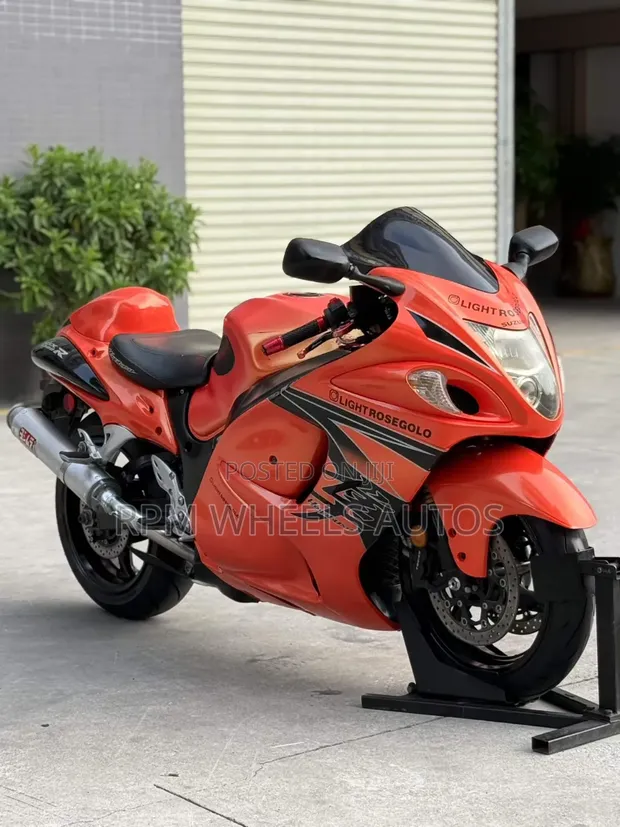 Suzuki Hayabusa 2012 Orange Sport Bike - 1