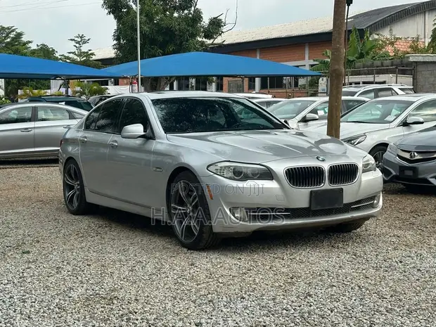 BMW 528i 2012 Silver - 1