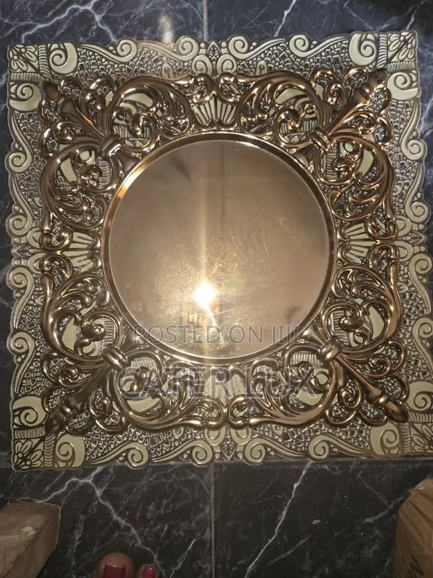 Premium Luxury Event Charger Plates (Gold Rim Clear Glass) - 1