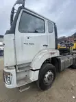 Howo NX 400 HP Tractor Head - 1