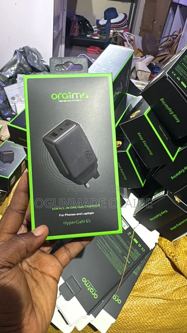 Oraimo 65W 3-Port Fast Charger - Black - 1