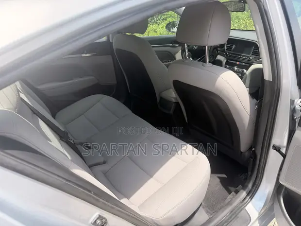 Hyundai Elantra 2020 Silver - 1