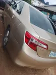 Toyota Camry LE Zinare 2012 - 2