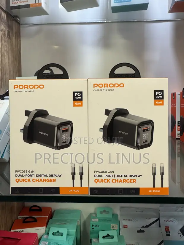 Porodo 35W GaN Dual-Port Quick Charger (USB-A + USB-C) - 1
