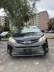 2019 Toyota Sienna XLE Premium - 2
