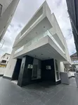 6-Bedroom Smart Duplex with Elevator in Banana Island - 1