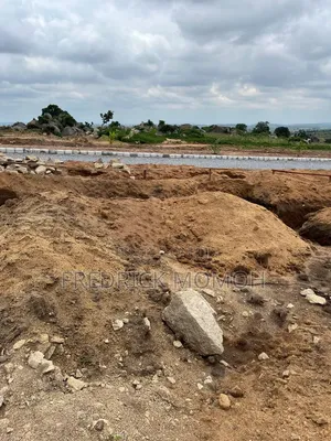 Filin Zama 450sqm da C of O a Apo Wassa