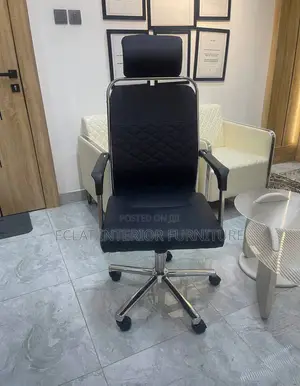 Brand New Office Swivel Chair - Black