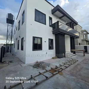 Sabon Gina 5-Bedroom Duplex a Mshel, Kiami