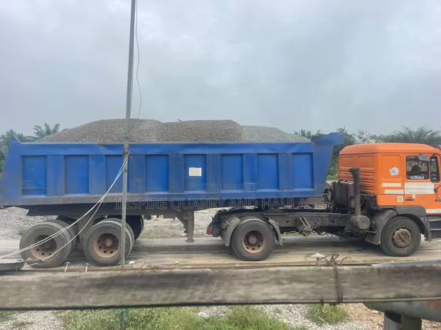 33 Ton na 3/4 Granite Chippings Kai tsaye daga Quarry - 1