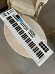 M-Audio Axiom 61 MIDI Controller - 1
