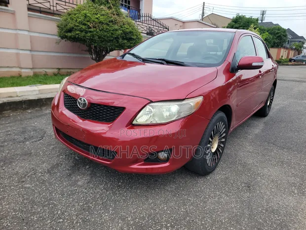 Toyota Corolla 2009 Red - 1