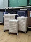 Quality Luggage Box Set (3 Pieces) - 1