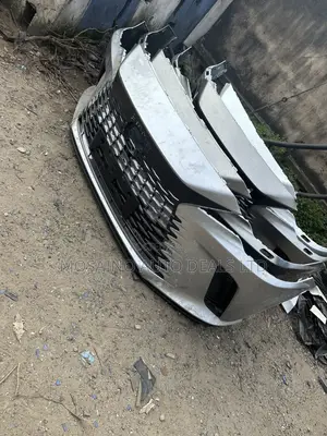 Cikakken Bumper na Gaba don Lexus RX 350 (2024-2025)