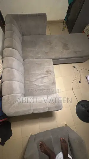 Used Sitting Chairs (Couches)