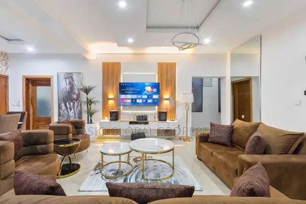 3-Bedroom Luxury Apartment with Pool & Gym in Lekki Phase 1 - 1