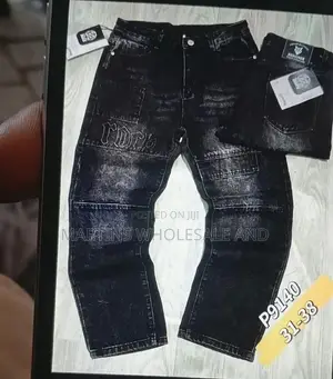Black Washed Denim Jeans da Paneled Knee & Embroidery